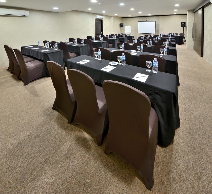 Serela Merdeka By Kagum Hotels Bandung Exterior foto