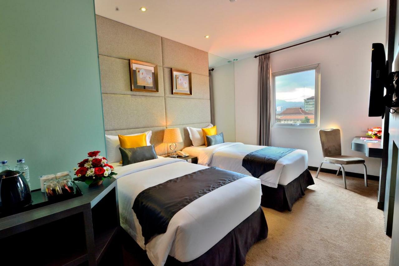 Serela Merdeka By Kagum Hotels Bandung Exterior foto
